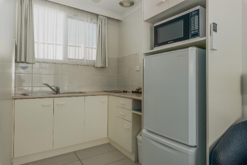 Barclay Motor Inn image 9