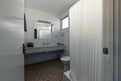 Barclay Motor Inn image 16